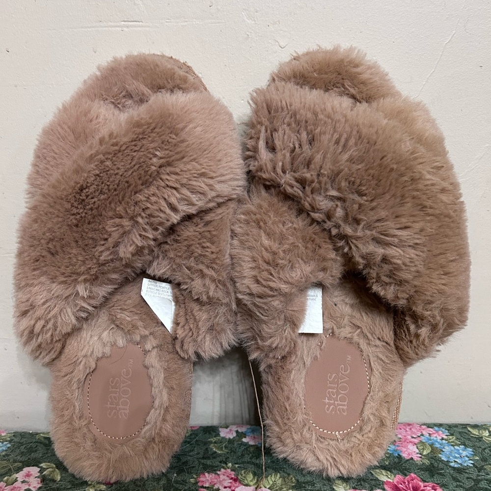 Stars Above Cozy Brown Fuzzy Slippers